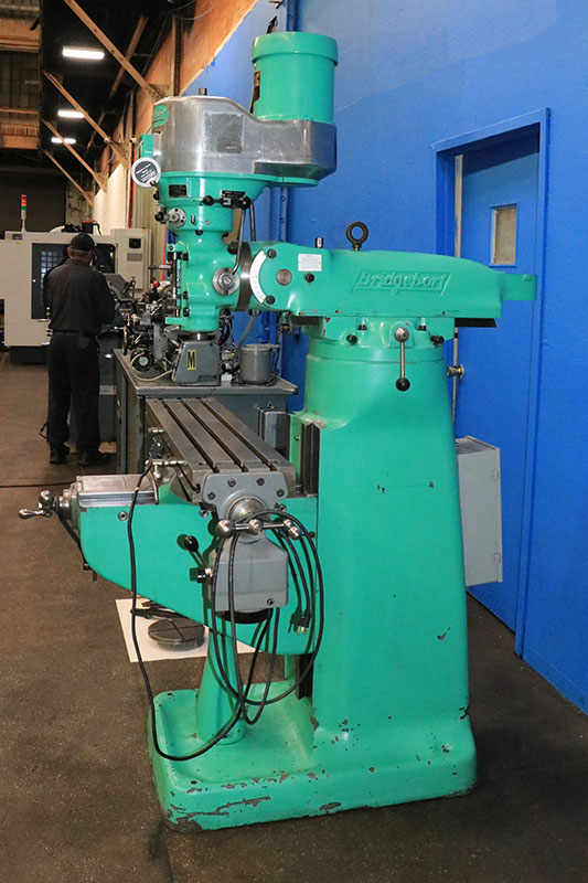 42'' Table 1.5HP Spindle Bridgeport 2J Vari-Speed VERTICAL MILL (Ref No ...